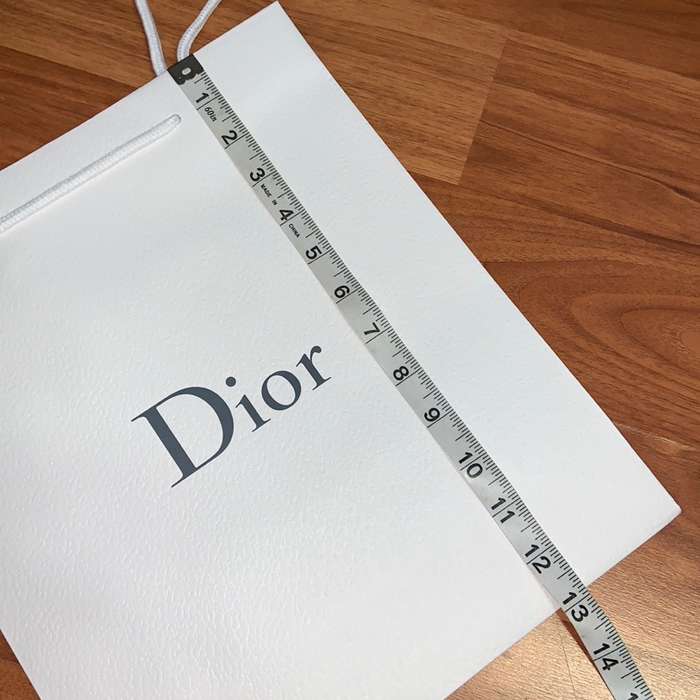 Dior Paper Shopping Bag with Ribbon - Picture 4 of 11